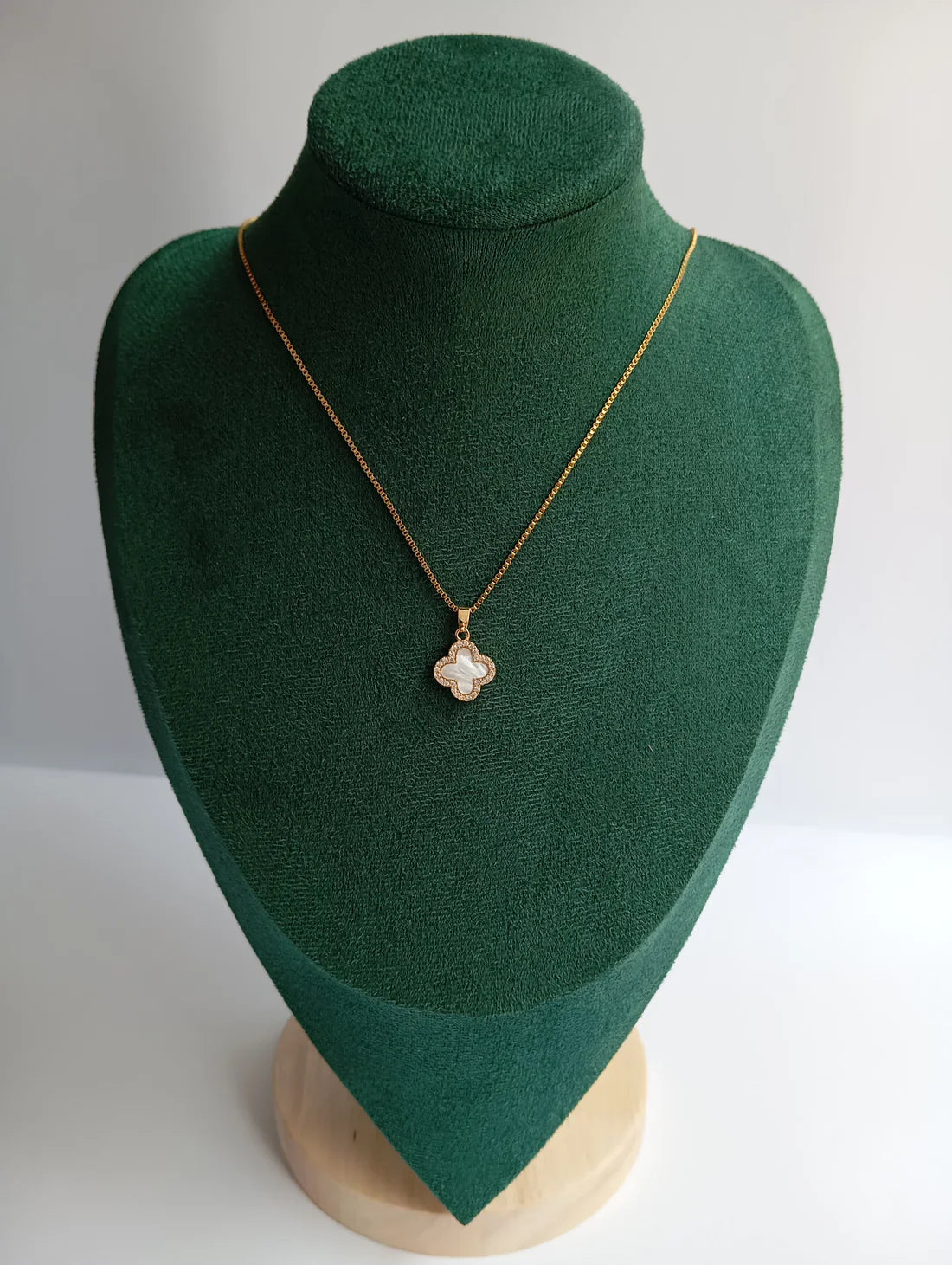 DOUBLE SIDED CLOVER NECKLACE ( WITH FREE RING )