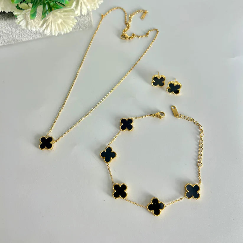 Four Leaf Clover Jewellery Set (FREE RING )