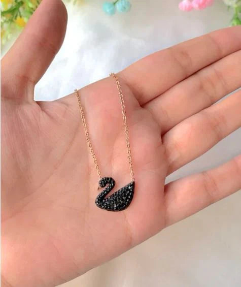 Black Swan Necklace (Premium Quality)